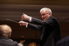 Weihnachtskonzert der Elbland Philharmonie und mit Tom Pauls