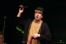 Tom Pauls „Ilse Bähnert sagt Dr. Nu“